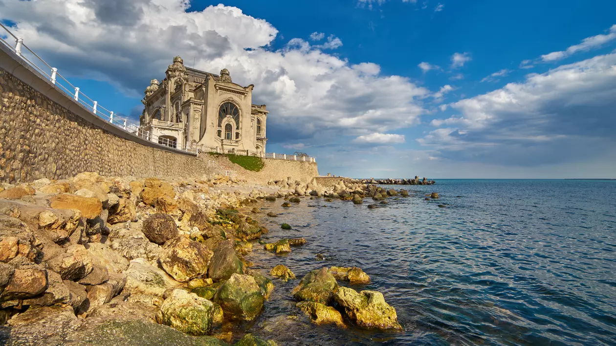 Litoralul românesc - din ce plaje și localități este alcătuit. Obiective turistice pe litoralul românesc
