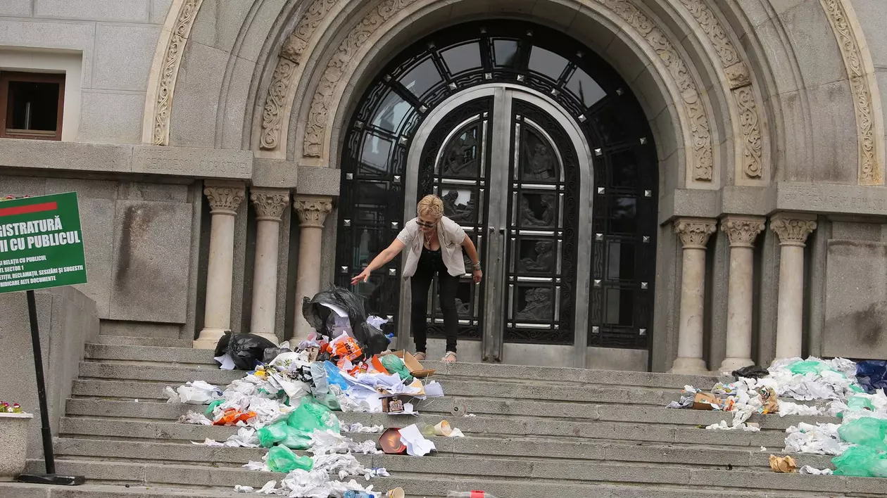 Clotilde Armand: Fără consilieri, nu putem rezolva problema gunoiului