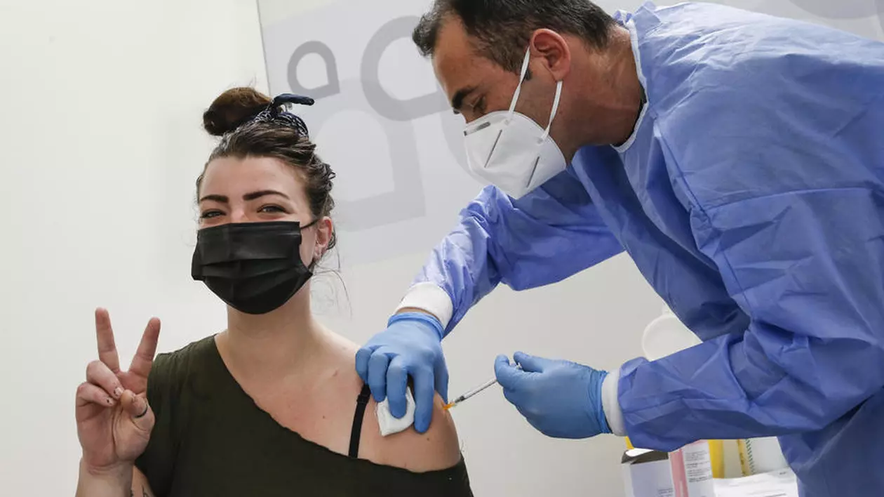 Italia a autorizat amestecarea vaccinurilor anti-COVID-19