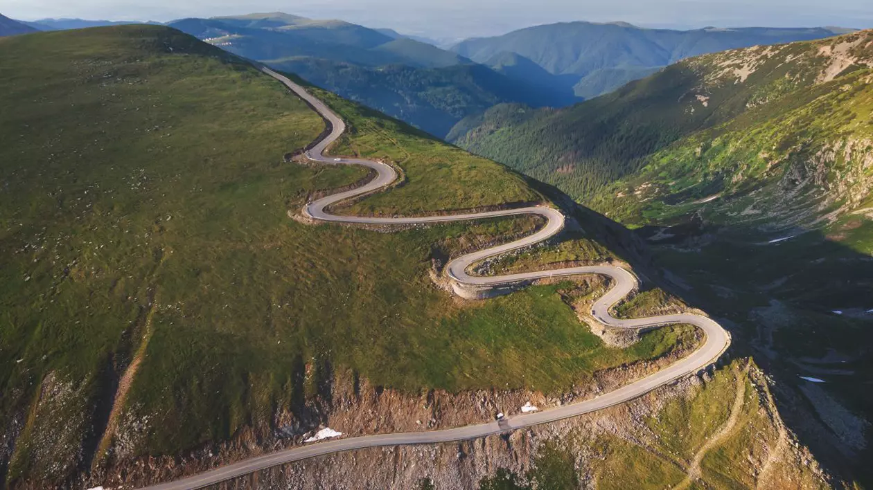 Un centru de vaccinare anti-COVID va fi deschis la peste 2.100 m altitudine, pe Transalpina