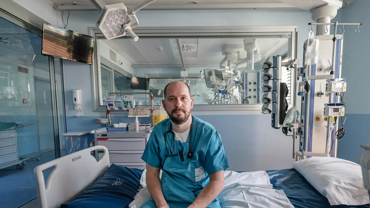 Povestea unui medic român în Italia: „Dacă m-aș muta înapoi în țară, aș avea satisfacția că lucrez pentru ai mei”