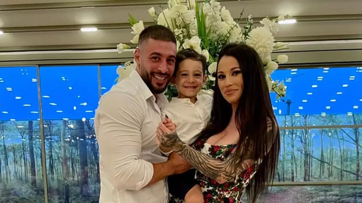 Cum arată Roxana Vancea în al doilea trimestru de sarcină. Vedeta nu pare a fi gravidă. „Am luat în greutate două kilograme”