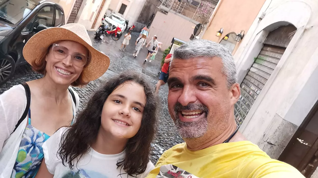 Aurelian Temișan și soția lui, moment romantic la Roma. Ce mesaj a transmis artistul