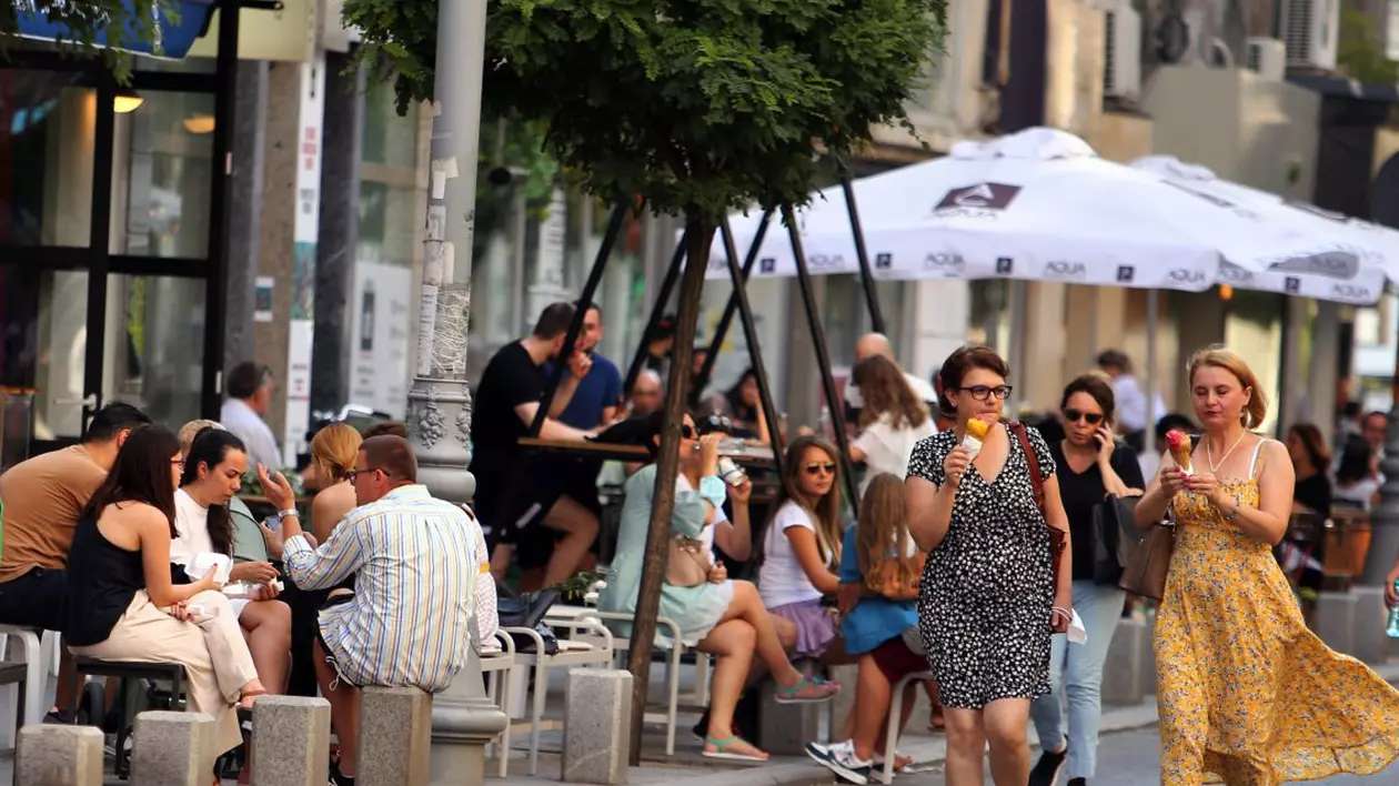 Măsurile de relaxare anunțate pentru 1 august, aprobate de Guvern. Cîțu: „Nu se relaxează foarte mult”