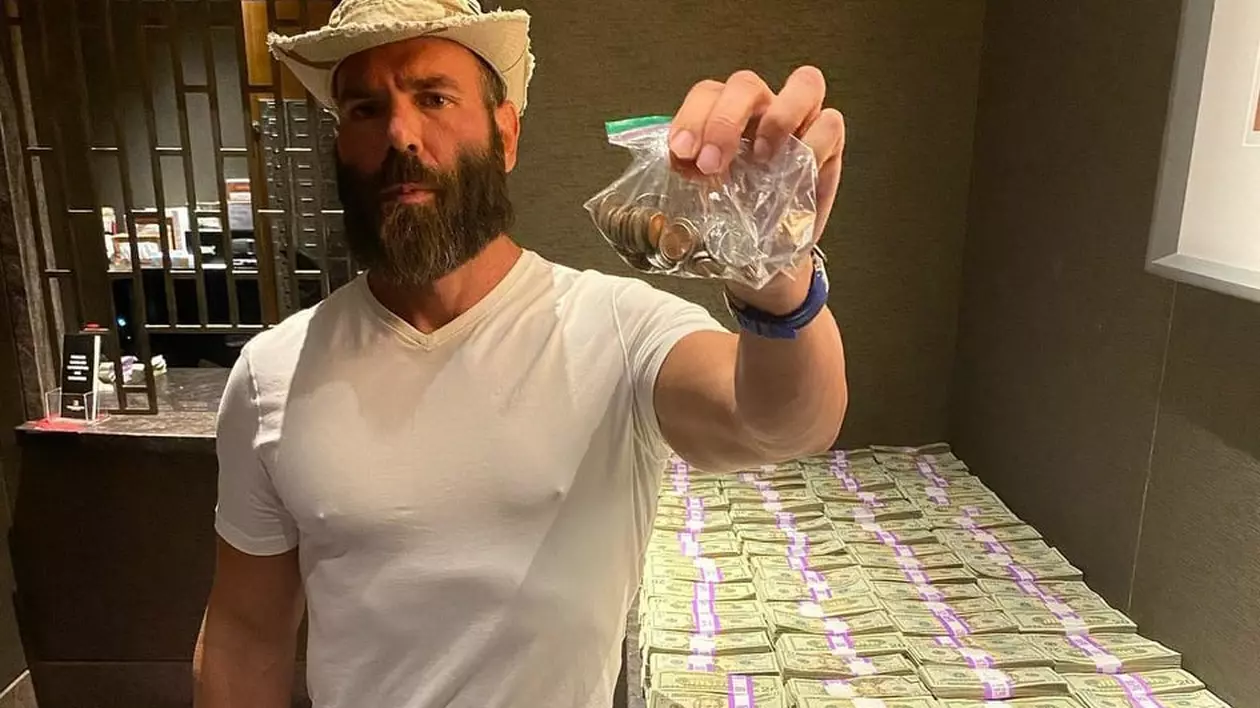 Dan Bilzerian va lansa curând o autobiografie controversată. Excentricul milionar e mândru: „E o operă de artă”