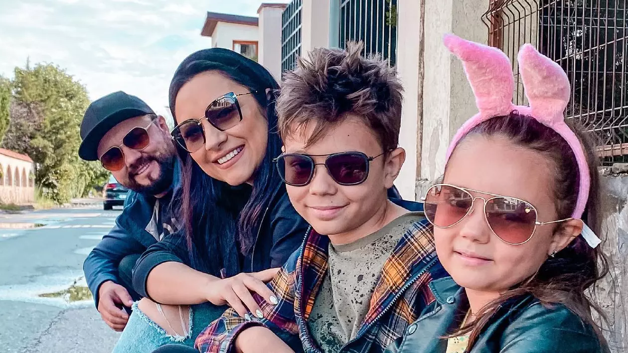 Imagini rare cu bona filipineză angajată de Andra și Cătălin Măruță. Ce relație are Rona cu David și Eva