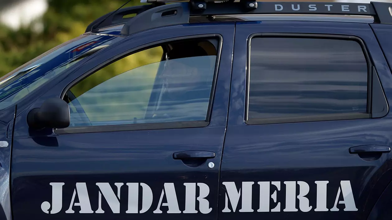 Jandarm din Cluj condamnat pentru că a bătut un tânăr la Untold în 2019