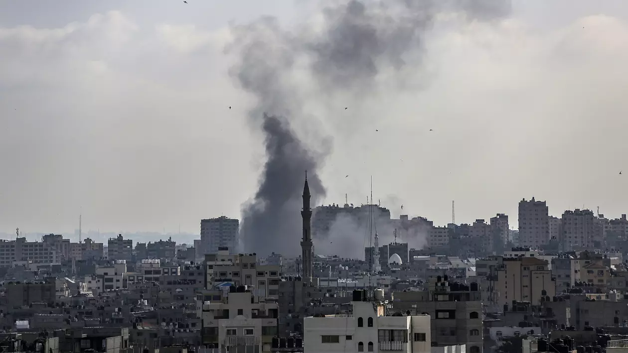 Israelul a lansat mai multe atacuri aeriene în Fâșia Gaza și a sporit represaliile împotriva palestinienilor