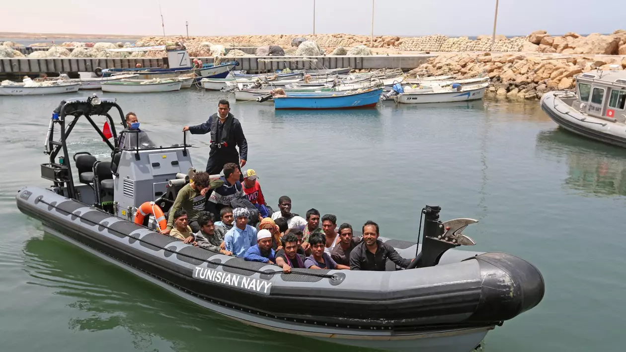 43 de migranți s-au înecat, după naufragiul unui vas în largul coastelor Tunisiei