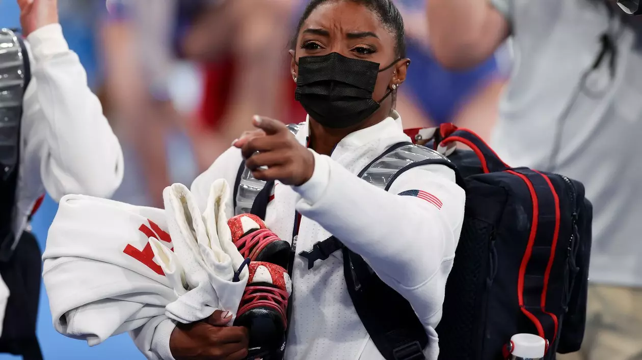 Simone Biles, după ce s-a retras din finala pe echipe: „Trebuie să mă concentrez la sănătatea mea mentală”