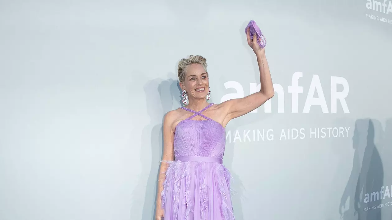 Cu fiul adoptat la Cannes 2021! Sharon Stone l-a prezentat tuturor pe băiatul ei în vârstă de 21 de ani