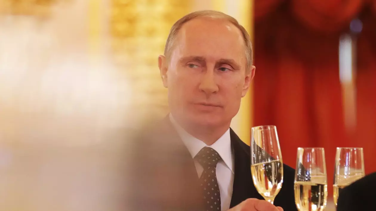 Rusia revendică șampania printr-o lege promulgată de Putin. Reacția Franței