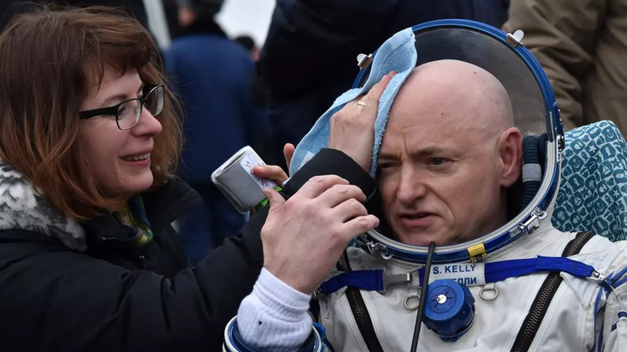 „Ce am învățat în spațiu privind Pământul la diferență de 17 ani”. Lecția de viață a unui celebru astronaut american