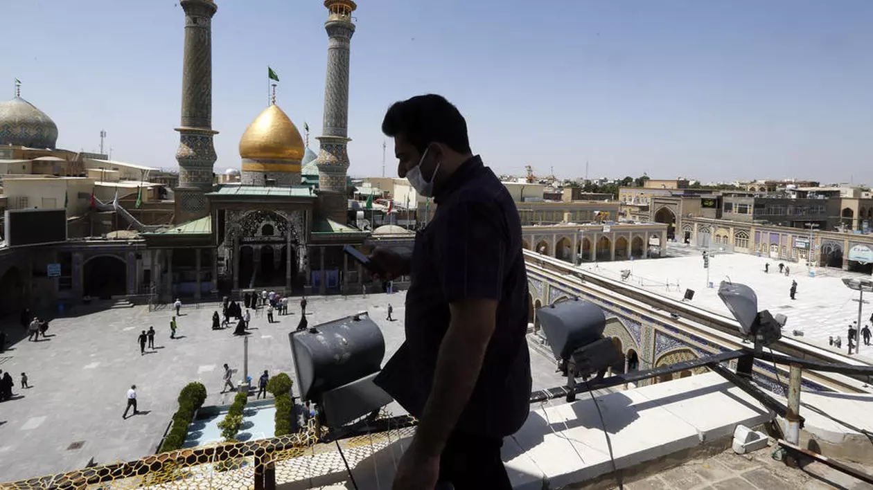 Aplicație matrimonială lansată în Iran pentru căsătoriile de durată