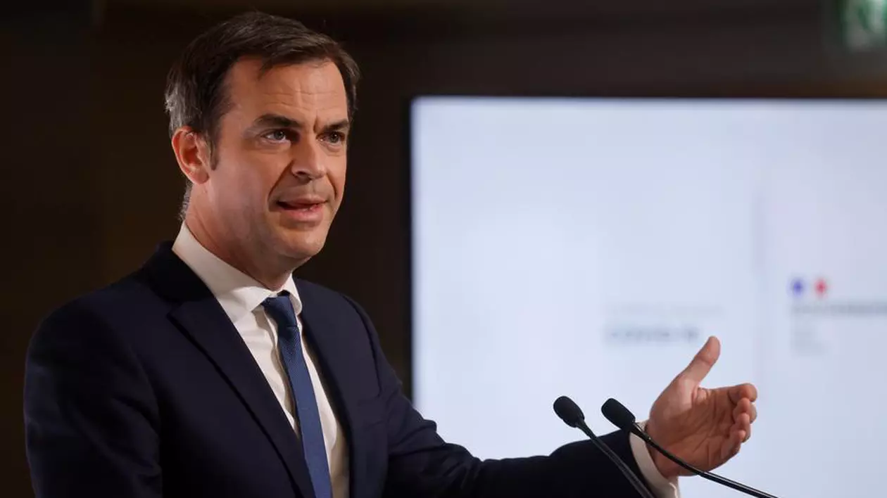 Avertismentul ministrului francez al sănătății: ”Al patrulea val este posibil de la finalul lui iulie”