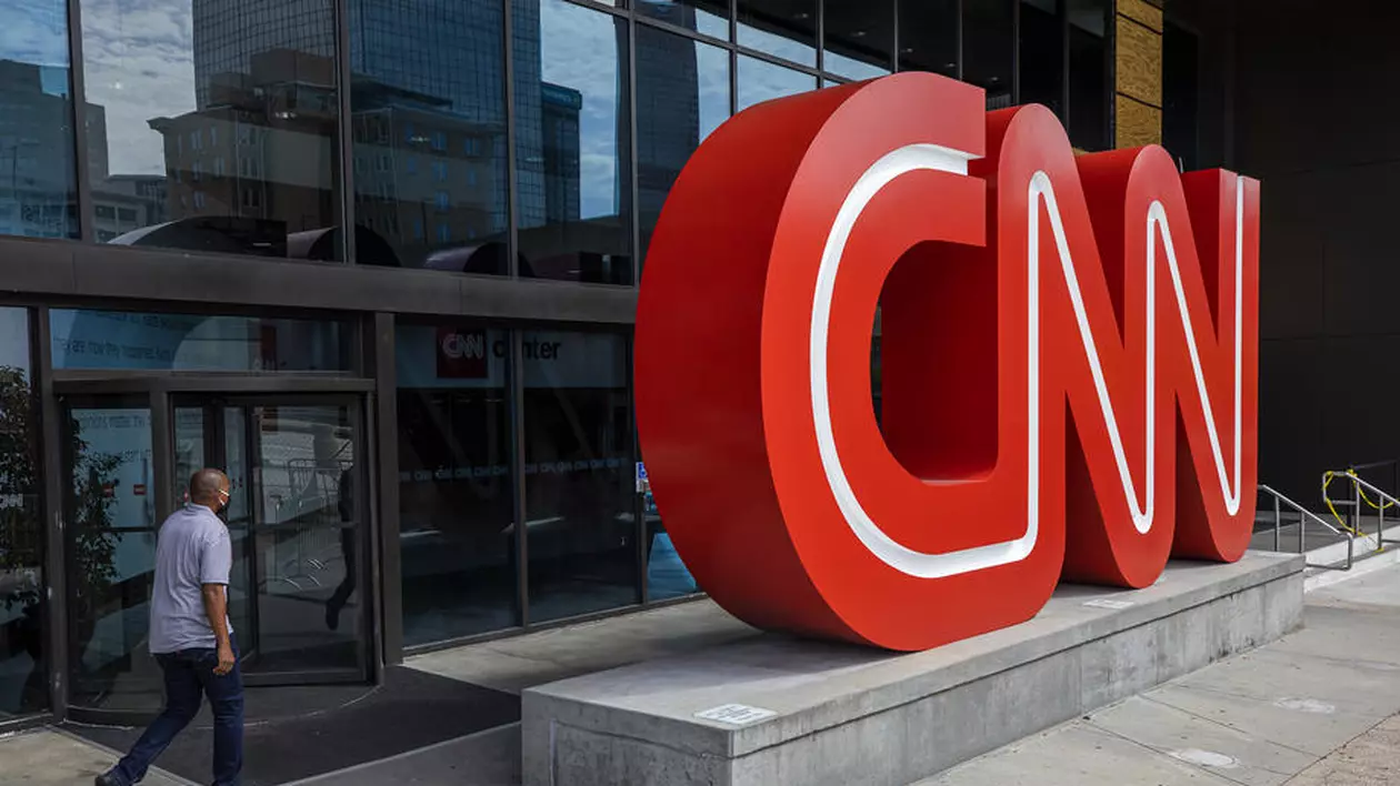 CNN a concediat trei angajați care au venit la muncă nevaccinați anti-COVID. „Toleranță zero în acest sens”