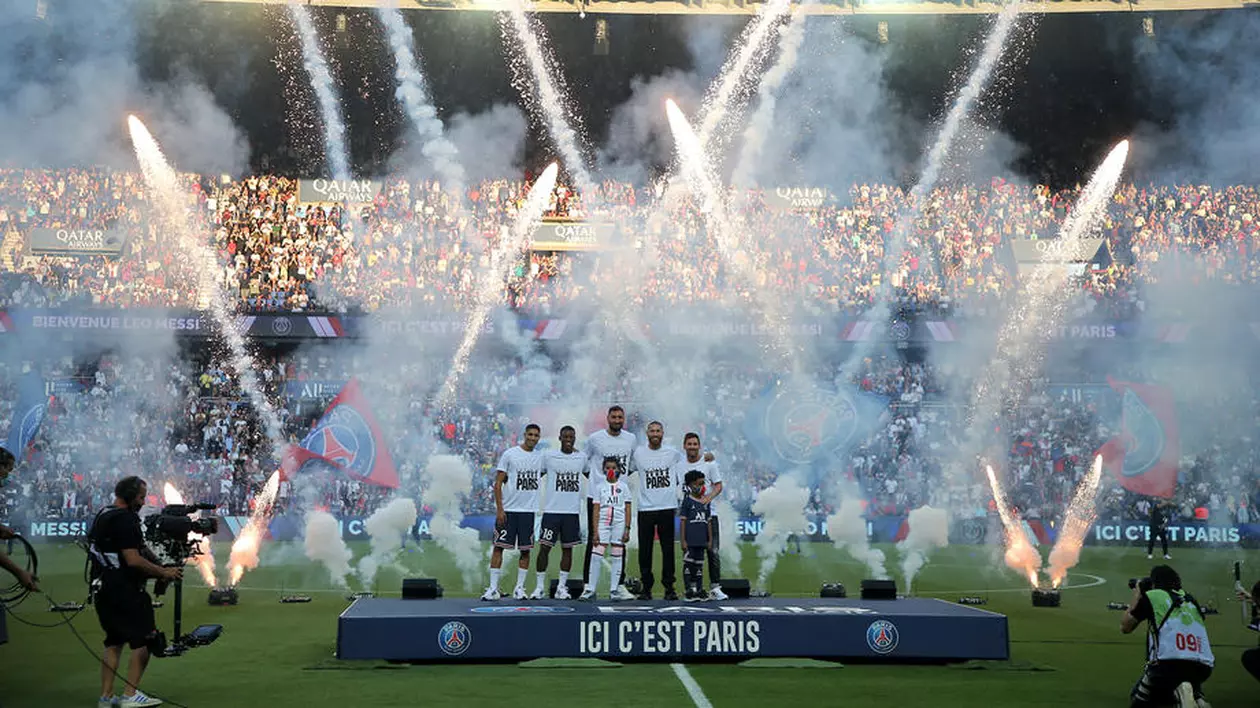 Atmosferă explozivă pe Parc des Princes din Paris, unde Messi a fost prezentat fanilor PSG