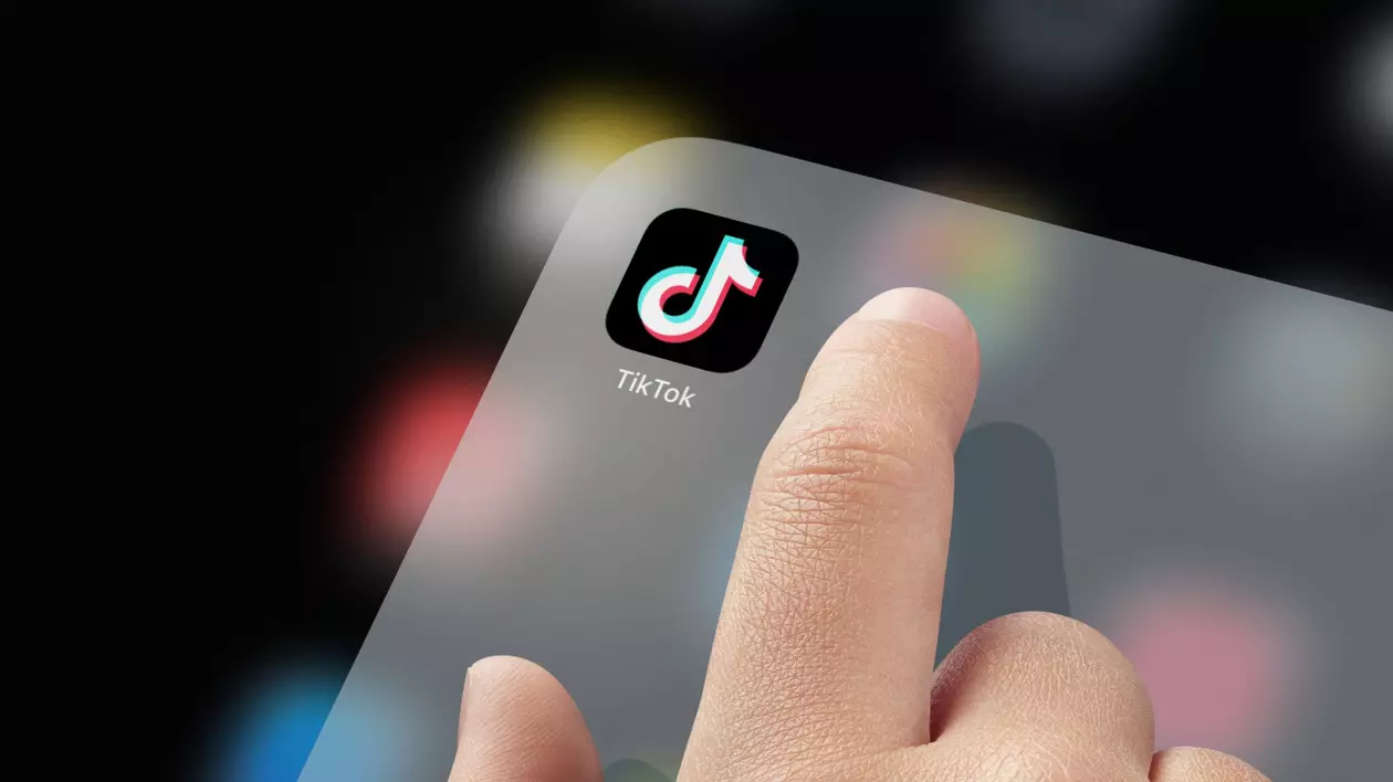TikTok, limitat la doar 40 de minute pe zi în China și închis noaptea
