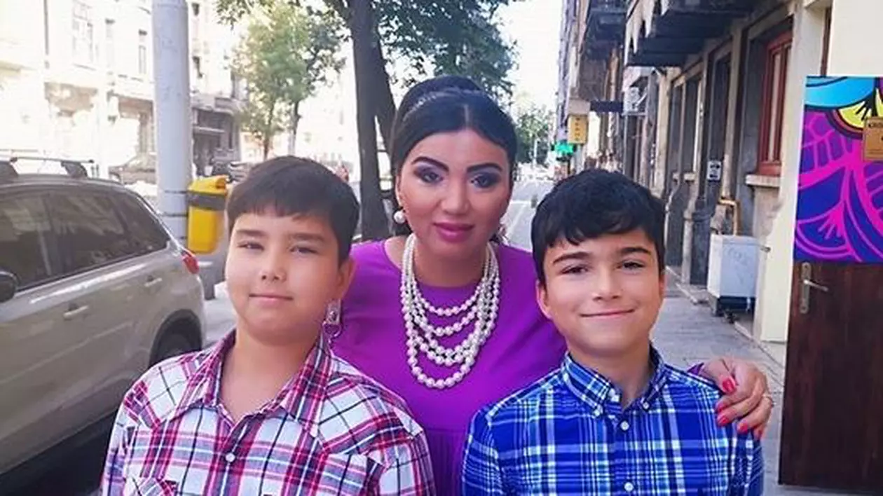 Adriana Bahmuțeanu și cei doi copii