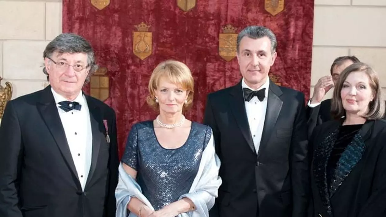 Întâlnirea dintre Regele Mihai I și Ion Caramitru. Mesajul Casei Regale a României după moartea actorului
