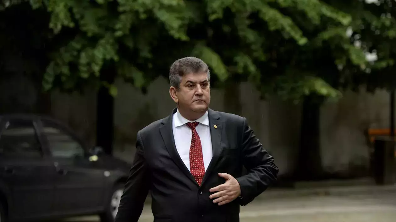 Gabriel Oprea, achitat în dosarul maşinii de lux cumpărate de DIPI. Decizia nu e definitivă
