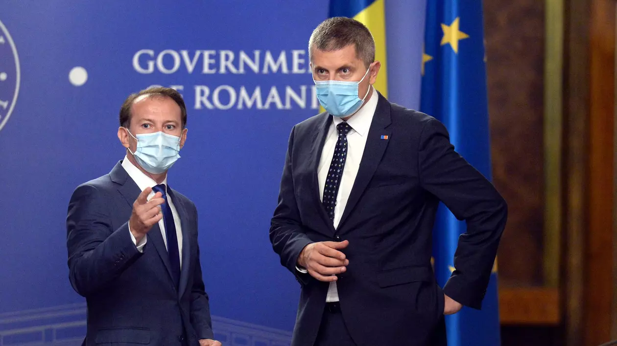 Cum e afectată economia de criza din coaliție. Analist: „Investitorii vor specula și vor paria împotriva monedei naționale”
