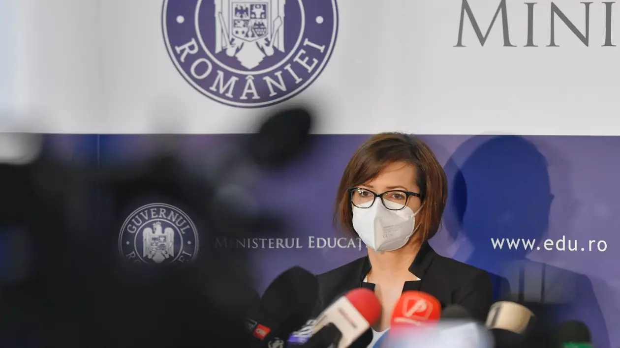 Ioana Mihăilă îl numește „iresponsabil” pe premierul Cîțu: „Știa din luna aprilie că banii alocați Ministerului Sănătății nu sunt suficienți”