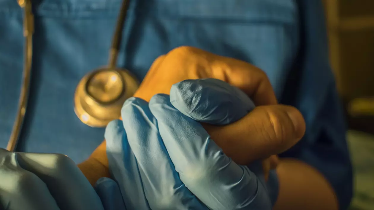 CNAS a ieşit public cu un procent macabru: 88% din bolnavii de cancer trataţi în România în 2019 ar fi murit într-un an. Care este adevărul