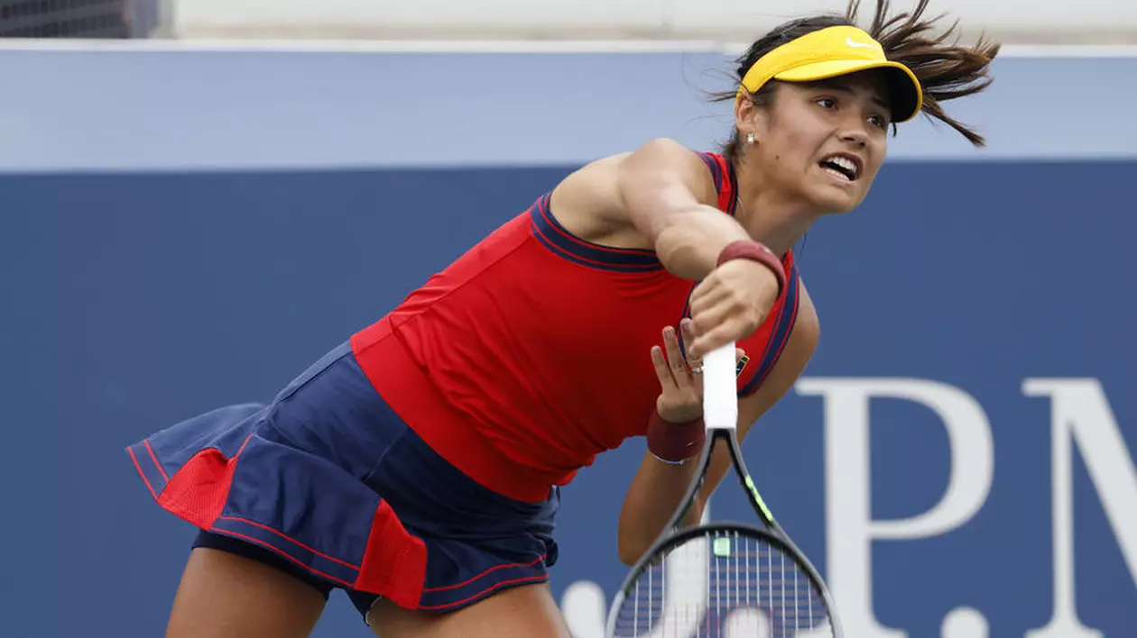 Mesaj controversat al unui prezentator britanic despre Emma Răducanu: "Dacă joci într-o finală de tenis, ești britanică, dacă ești chelneriţă, eşti româncă"