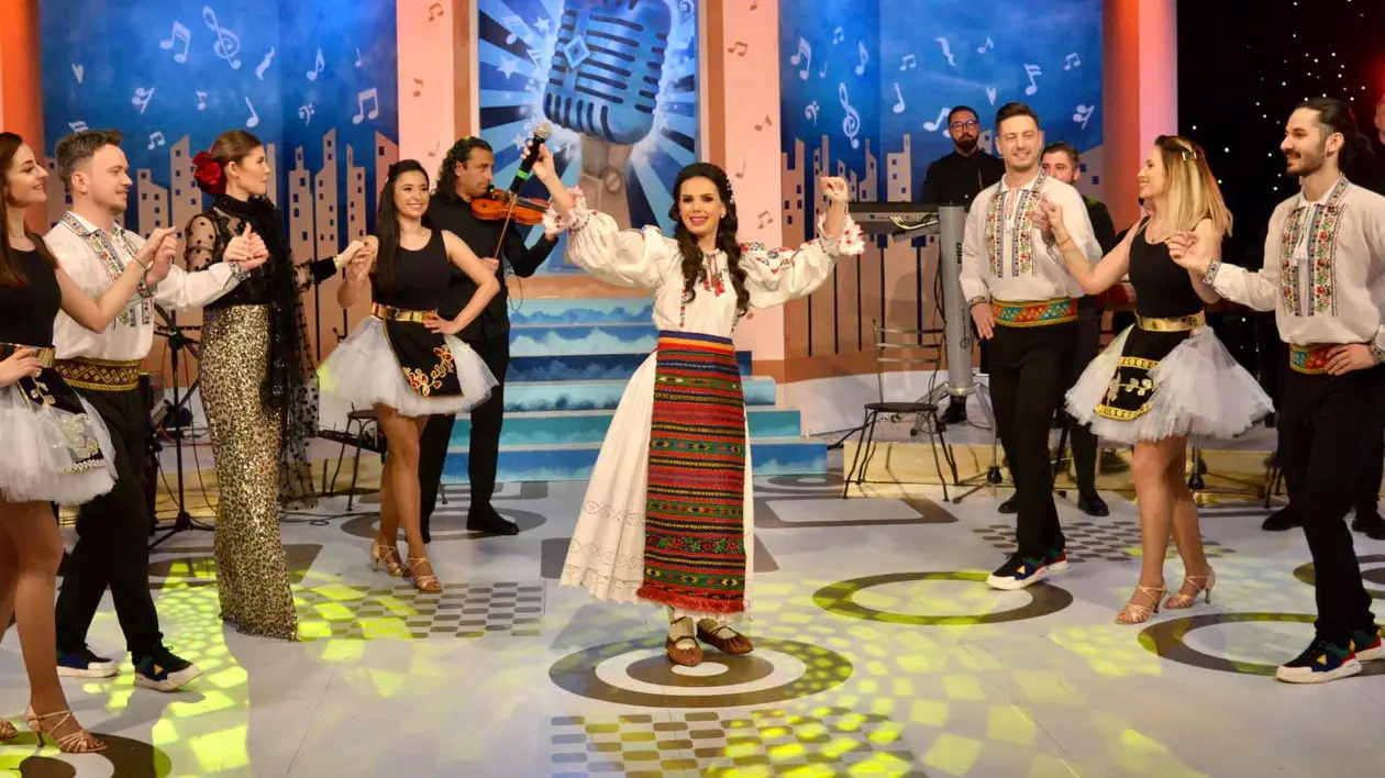 Câți bani câștigă o cântăreață de muzică populară din YouTube. Și-a cumpărat o mașină de peste 100.000 de euro: „Fiecare reușită are un preț”