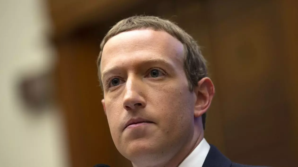 VIDEO Suma uriașă pe care Mark Zuckerberg a pierdut-o, după ce Facebook, Instagram şi WhatsApp n-au mers timp de 6 ore