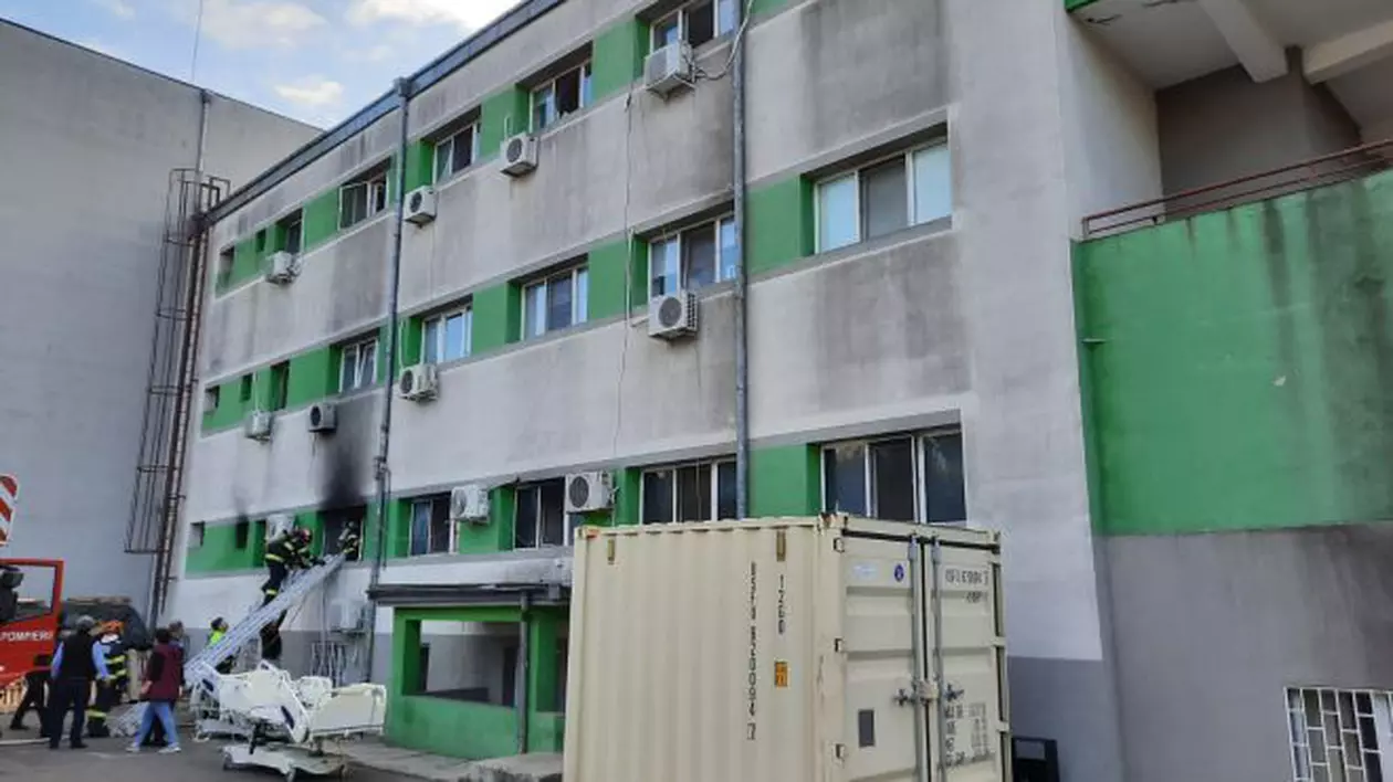 Incendiu la Spitalul din Constanța: unitatea tocmai încheiase un contract cu o firmă de consultanță în situații de urgență. „I-am învățat să folosească extinctoarele”