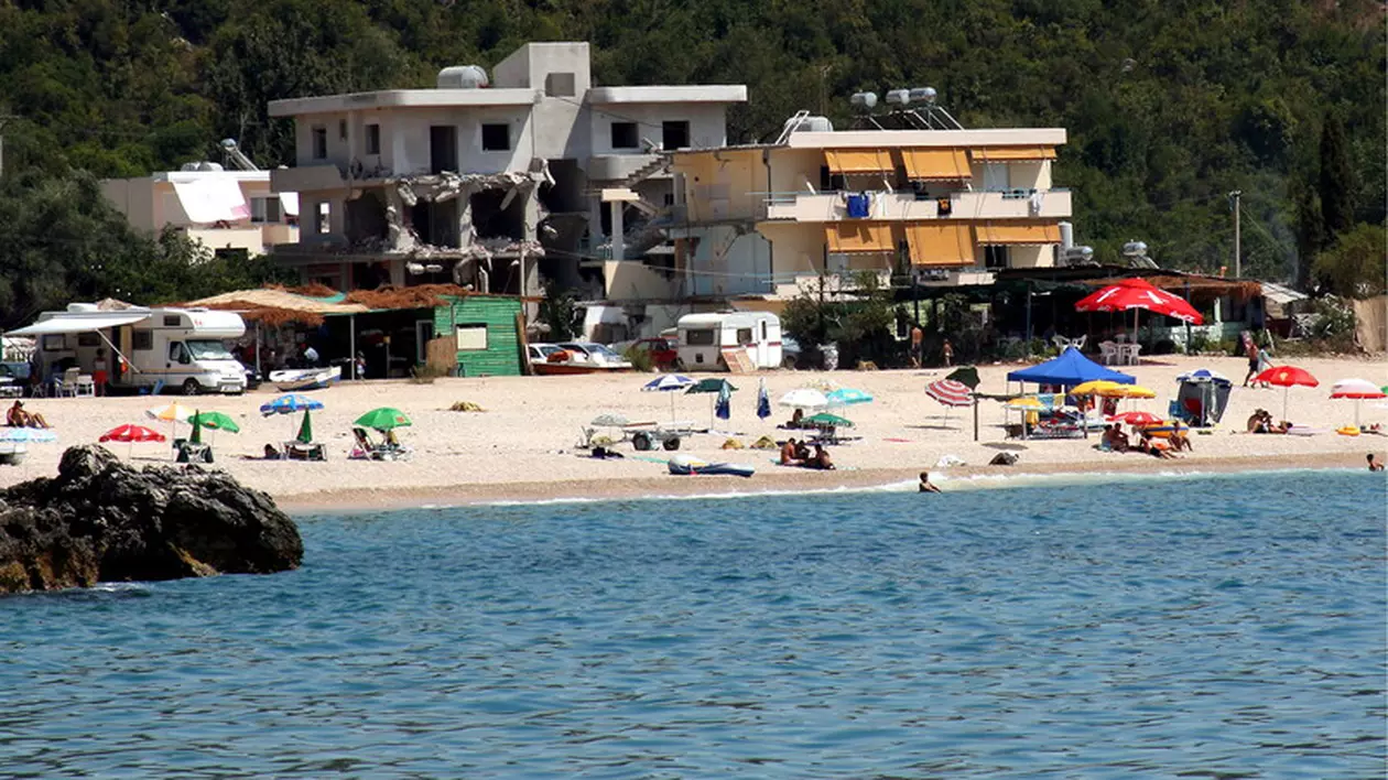 Patru turiști, găsiți morți în sauna unui hotel de cinci stele din Albania