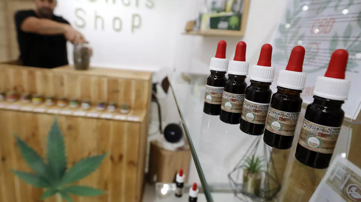 Luxemburg, prima ţară europeană care va legaliza folosirea recreativă a canabisului