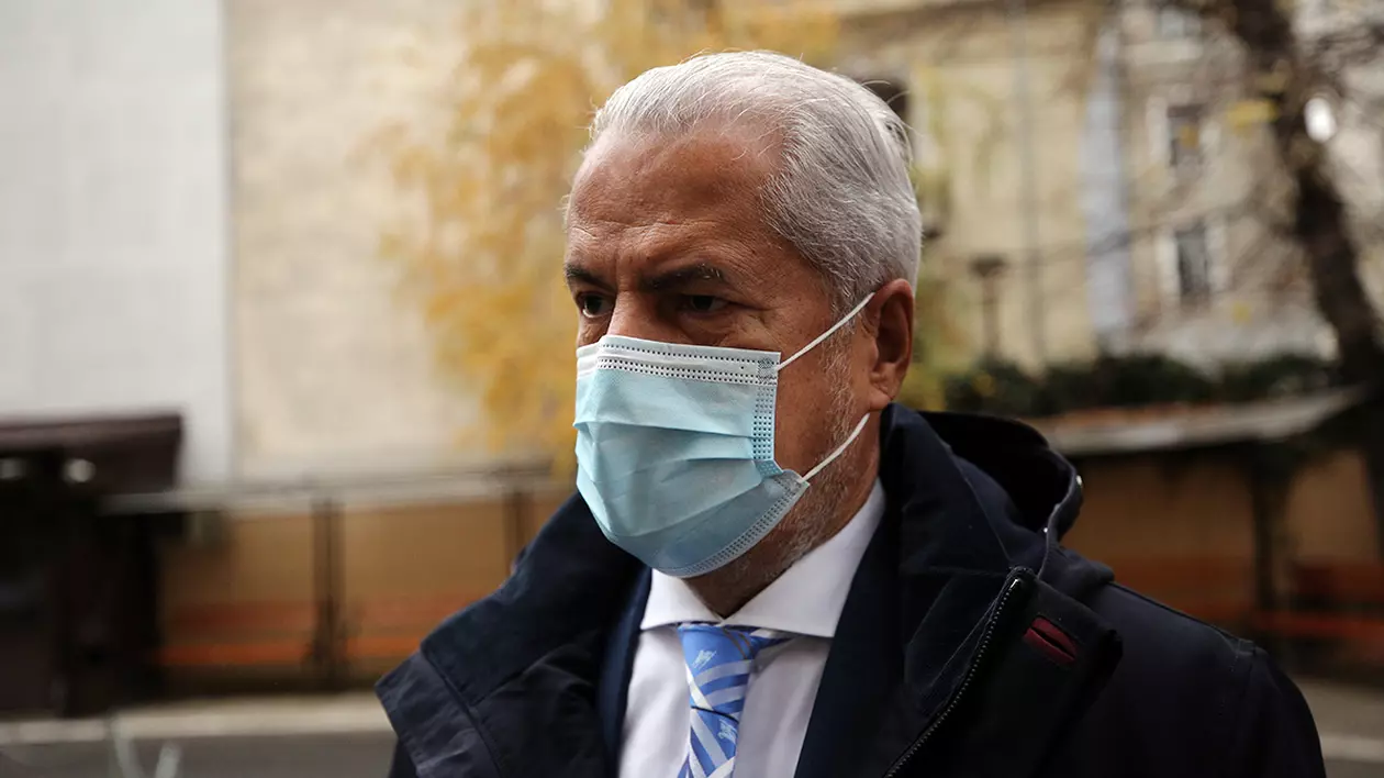 Adrian Năstase a fost reabilitat de Înalta Curte. Dacă decizia rămâne definitivă, el poate fi ales în funcții publice