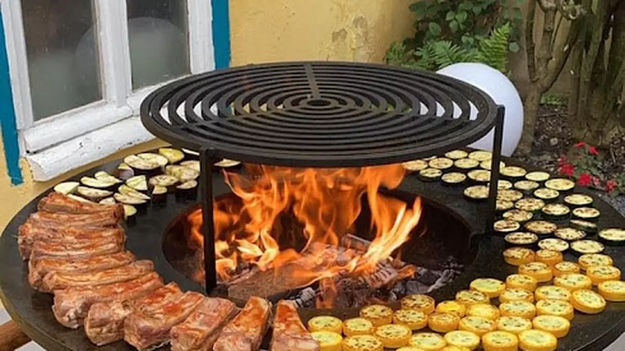 Păreri PEFOC - cum se utilizează spectaculosul grătar cu vatră de lemne OFYR