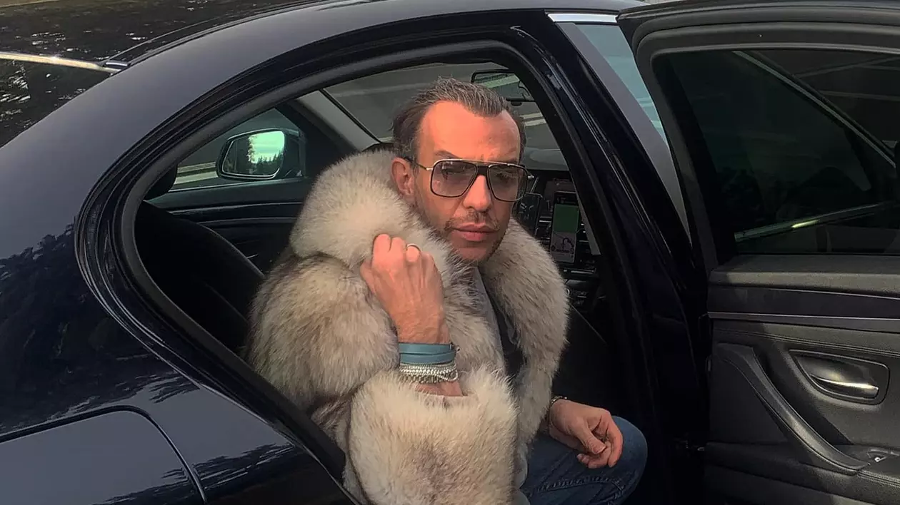 Creatorul de modă Stephan Pelger s-a întors în România după doi ani petrecuți în Germania. Vestea tristă primită înainte de sărbători