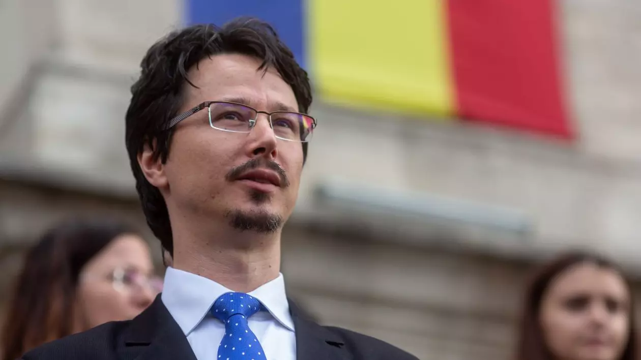 Justiția epocii video - Nu l-au pedepsit pe judecătorul Cristi Dănileț pentru idei, ci pentru ilustrații