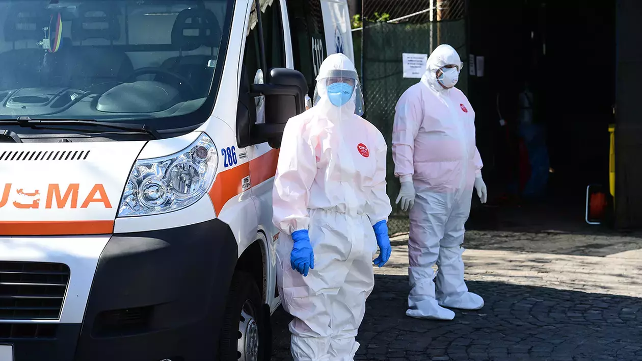 VIDEO O nouă zi cu aproape 10.000 de noi infectări COVID în România