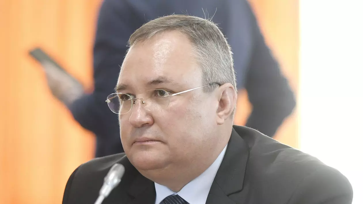 PressOne: Dosar penal deschis în cazul tezei plagiate a premierului Nicolae Ciucă