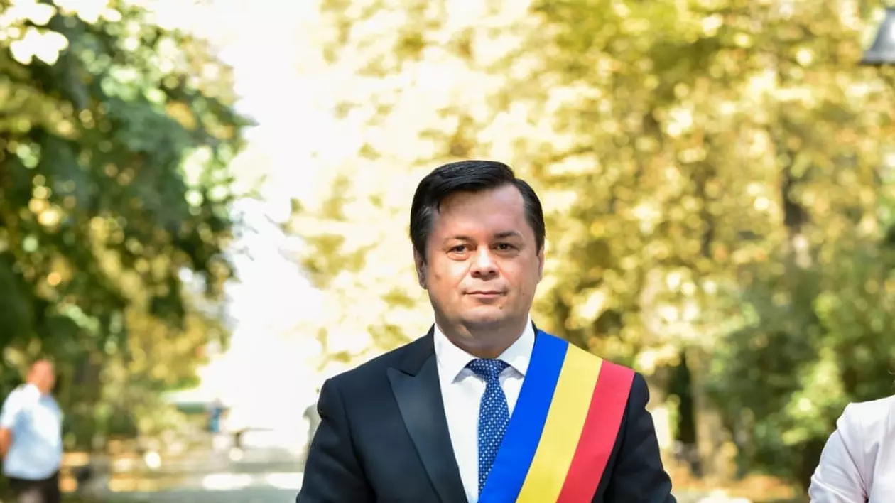 Marcel Romanescu, primarul PNL din Târgu Jiu, trece la PSD: „Timp de 7 ani nu am știut ce înseamnă sprijin din partea conducerii județene”