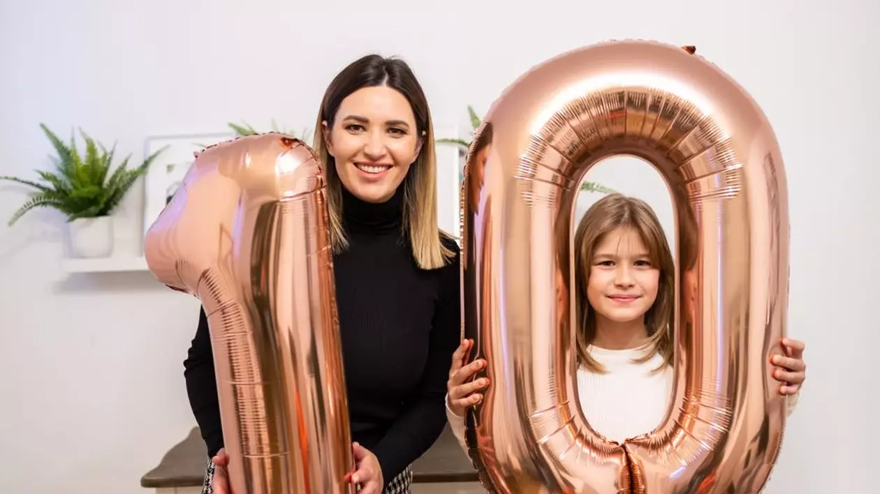 Ela Crăciun și-a aniversat fiica. Alesia a împlinit 10 ani și și-a organizat singură petrecerea