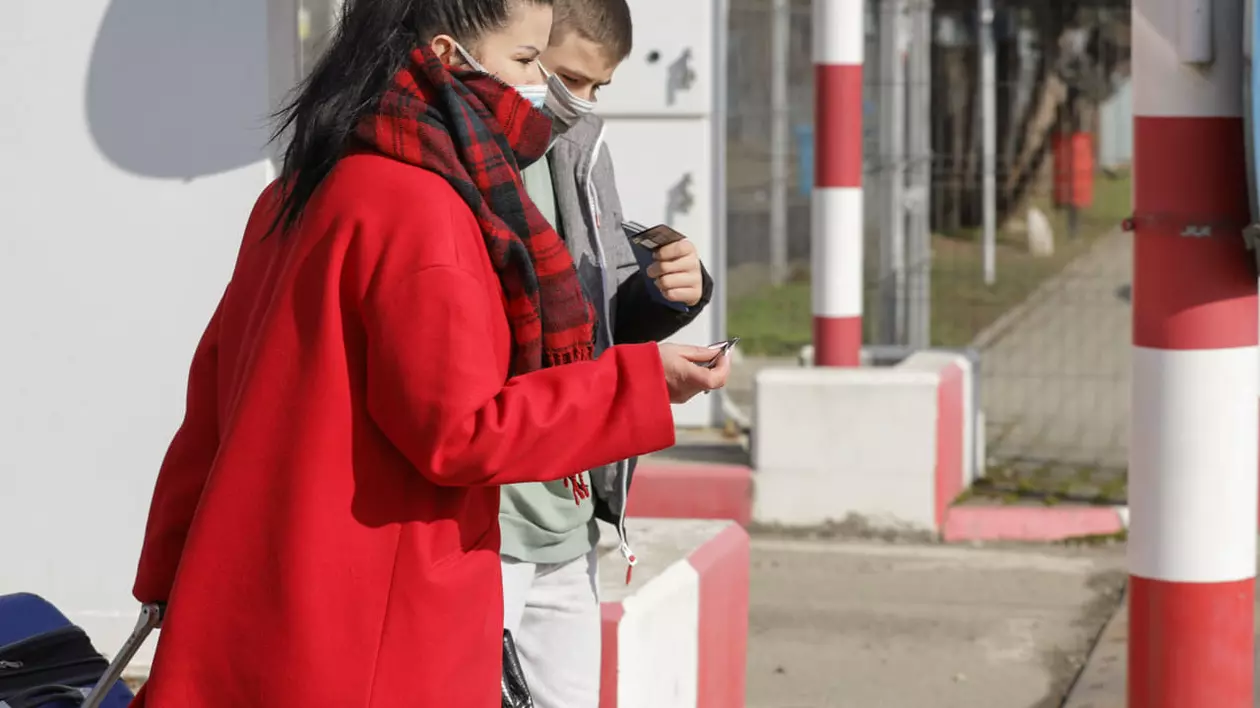 Doar femei și copii, la vama din Sighet. Bărbații nu mai sunt lăsați să plece din Ucraina