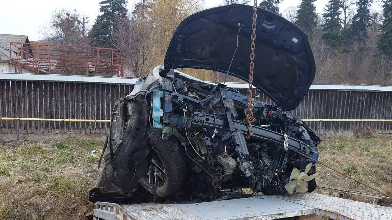 Mașină cu șase ucrainieni, între care trei copii, accident în Neamț. La volan era o femeie