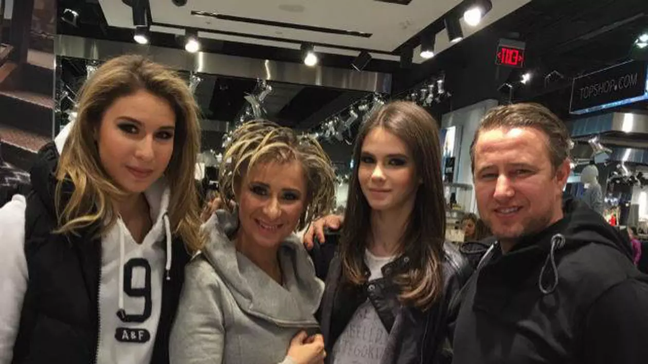 Laurențiu Reghecampf, Anamaria Prodan și fetele