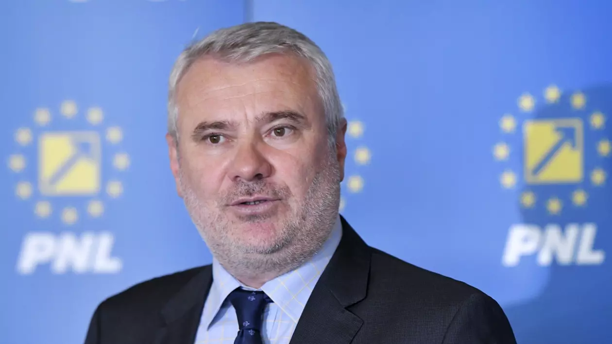 Deputatul PNL Gigel Știrbu, după scandalul dintre Simion și ministrul energiei: Parlamentarii cu ieșiri nervoase trebuie să fie controlați psihiatric