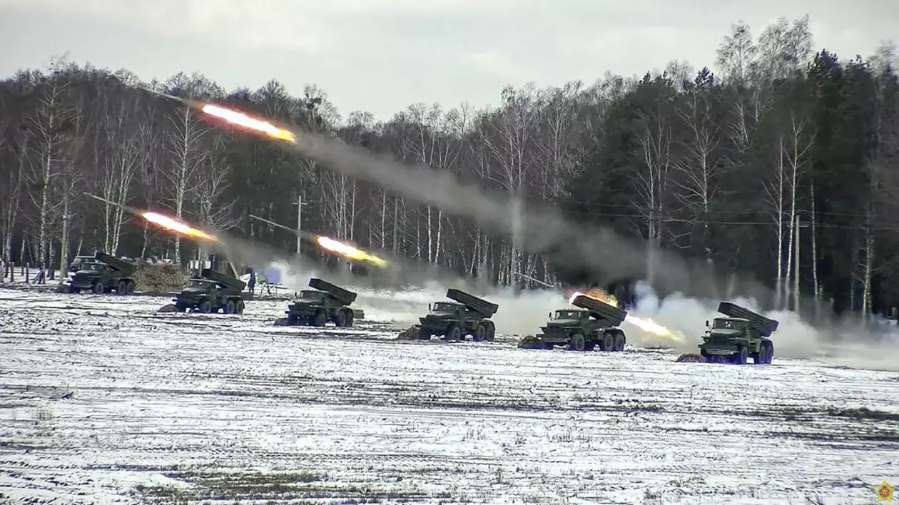 Rusia anunță că își va retrage trupele din Belarus la finalul exercițiilor militare comune