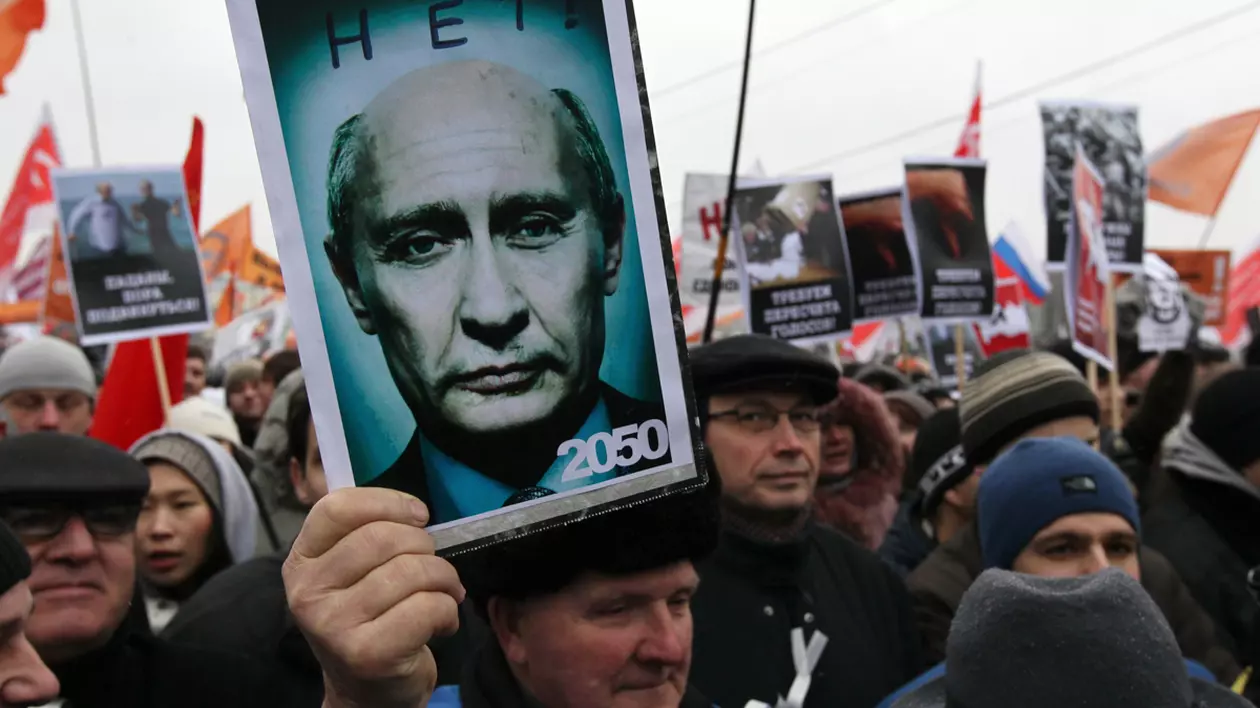 După ce Rusia va pierde acest război absurd, Putin va trebui predat Tribunalului Penal Internațional