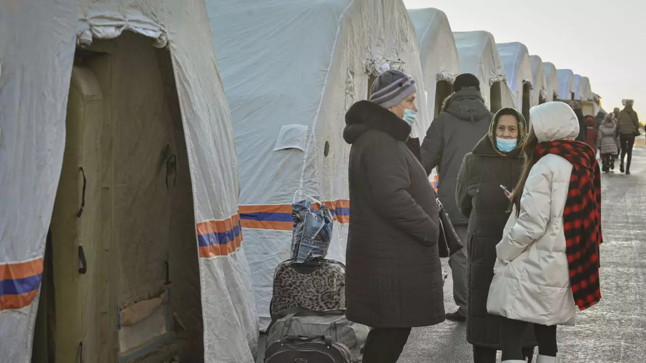 Rămași fără locuri în Rostov, unii refugiați din estul Ucrainei au fost „invitați” în Murmansk-ul subarctic, la 3.000 km distanță, scrie presa ucraineană