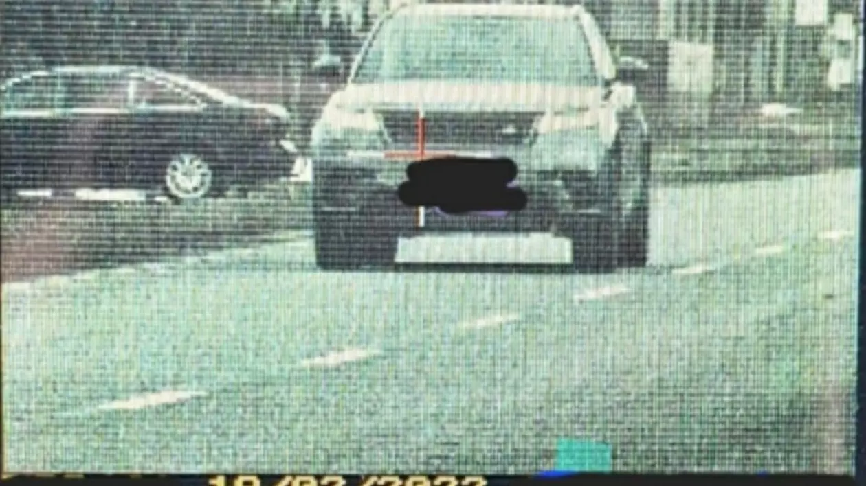 Șofer din Mureș, surprins de radar în timp ce gonea în localitate cu 144 km/h. Bărbatul a rămas fără permis